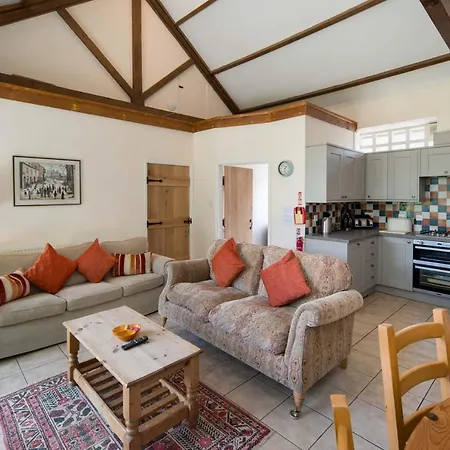 The Garlic Farm Villa Sandown Exterior photo